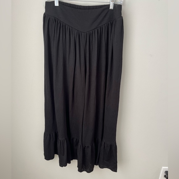 Versona Women’s Flare Pants Size Medium - Picture 3 of 4